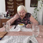 opieka seniora - zdjęcie ogłoszenia Wrocław - poszukiwana opiekunka