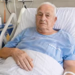 opieka seniora - zdjęcie ogłoszenia Poszukujemy opiekunki dla osoby starszej  ​(91 lat) po przebytym wylewie​, pacjent świadomy, leżący​. Poznań - Rataje.