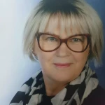 opieka seniora - zdjęcie ogłoszenia Szukam osoby do pomocy w opiece