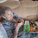 opieka seniora - zdjęcie ogłoszenia Poszukiwany opiekunka lub opiekun 24h