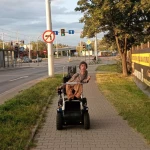 opieka seniora - zdjęcie ogłoszenia Poszukuję opiekunów do pomocy przy osobie niepełnosprawnej.