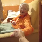 opieka seniora - zdjęcie ogłoszenia Opiekun osoby starszej poszukiwany - opieka z zamieszkaniem