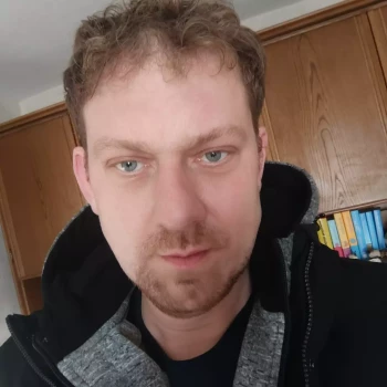 Opiekun: Adam G.