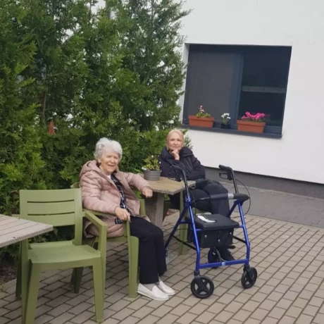 Szukam: Szukam doświadczonej osoby do zamieszkania i opieki