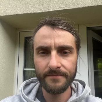 Opiekun: Daniel T.
